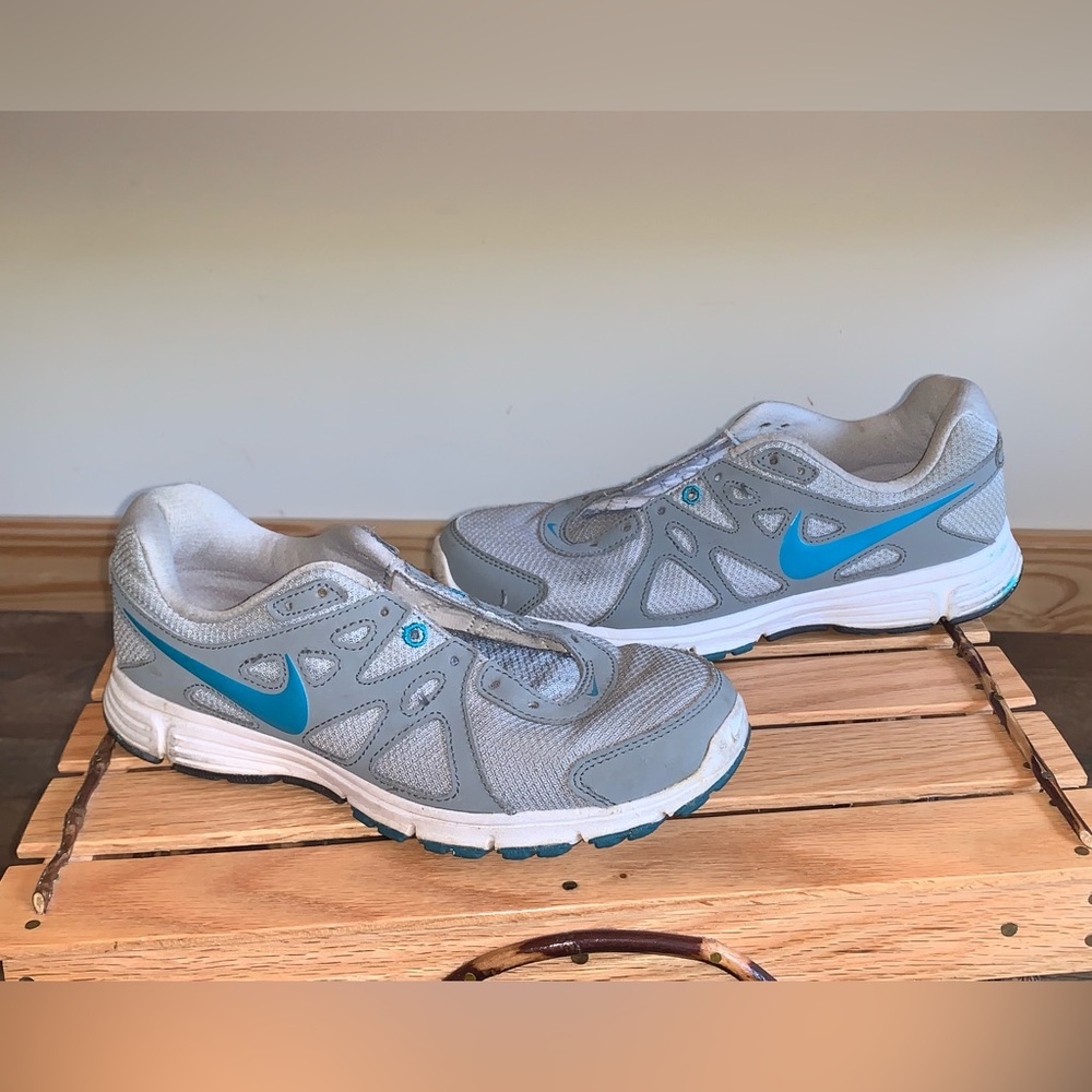 Nike gray/blue sneakers size 8